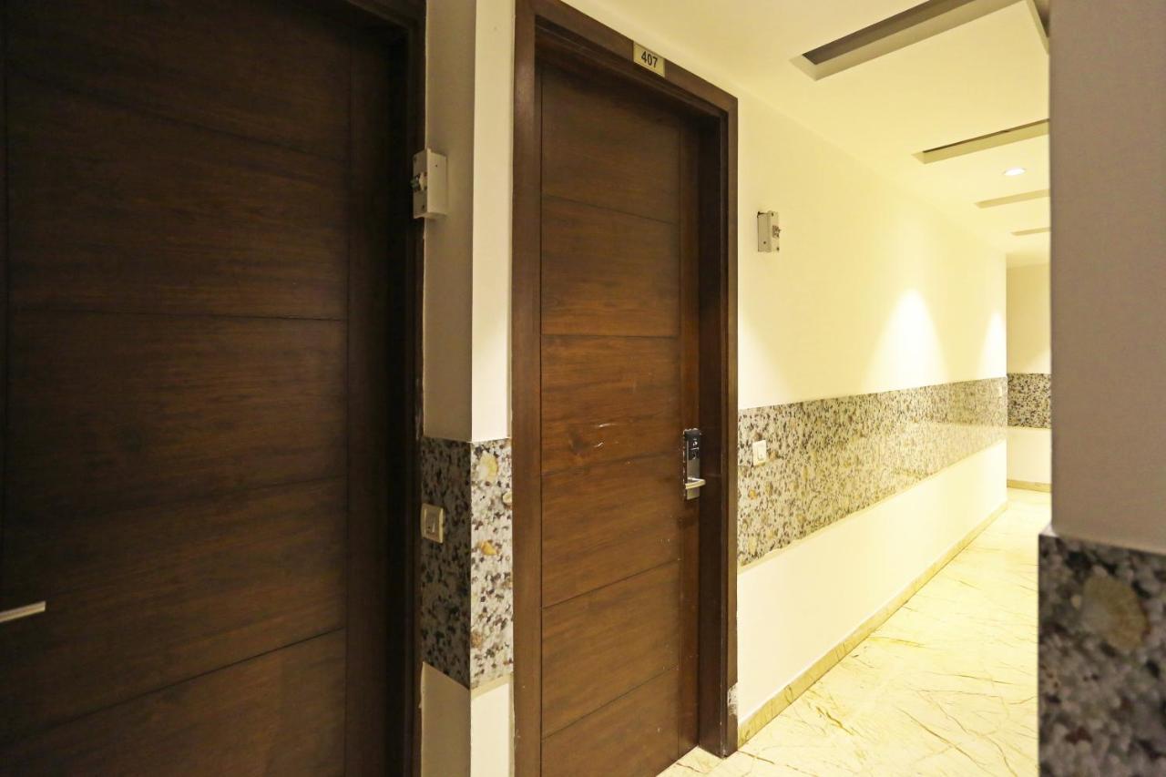 Hotel Sm Suits Near Delhi Airport-Unit By Grand Urban Luxury ニューデリー エクステリア 写真